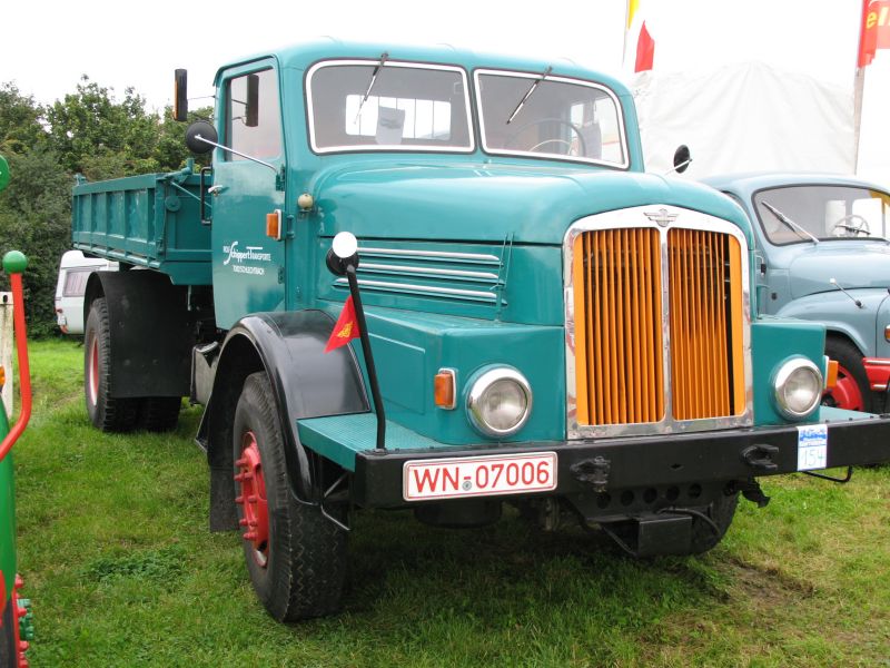 Horch-H6-BJ1957-Schippert_20070908_001.jpg