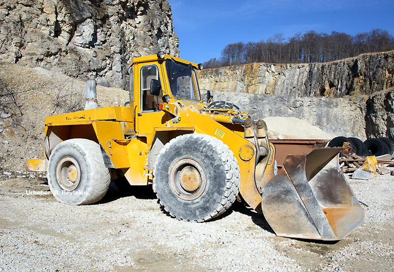 escavatore komatsu Attachment