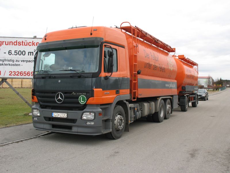 MB-Actros-2546-Pellox_20080119_002.jpg