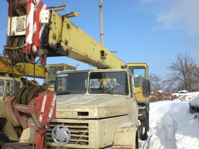  &#1040;&#1074;&#1090;&#1086;&#1082;&#108
8;&#1072;&#1085; &#1085;&#1072; &#1073;&#1072;&#1079;&#1077; &#1050;&#1056;&#1040;&#1047;.jpg