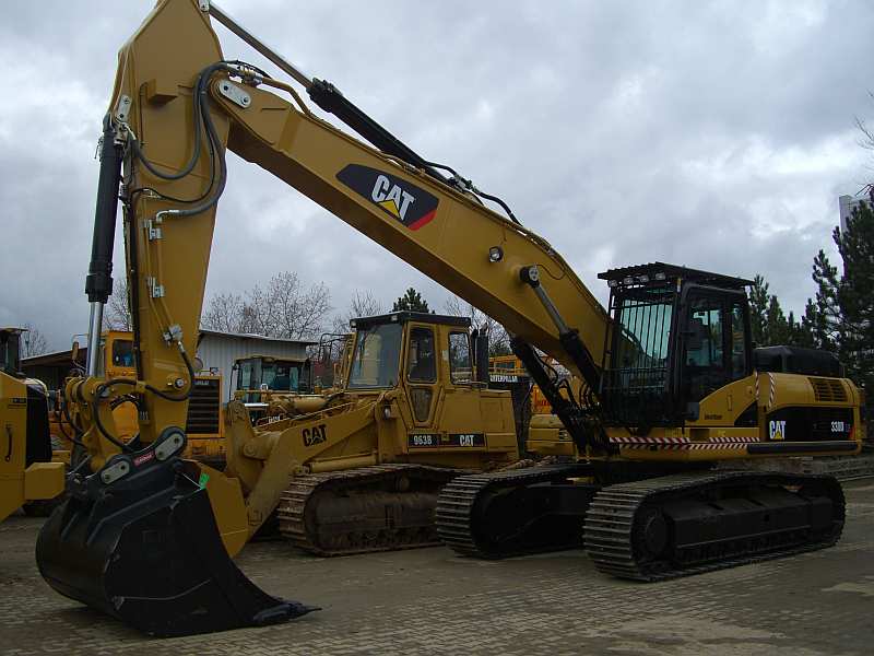 cat330dkippkabine.jpg