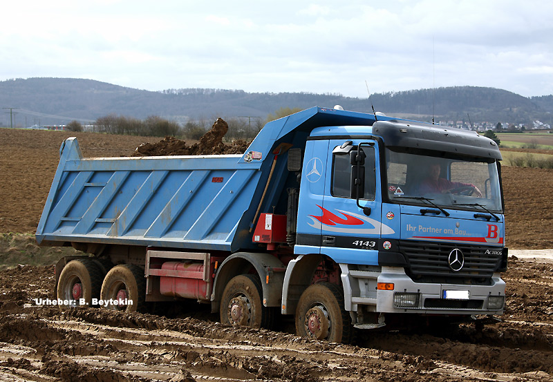 Actros-4143-Bender_1.jpg
