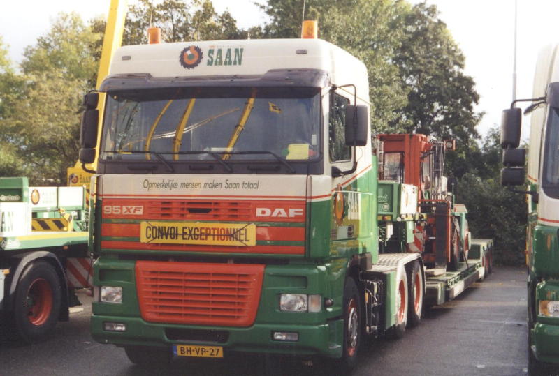 DAF 95 XF SAAN (2).jpg