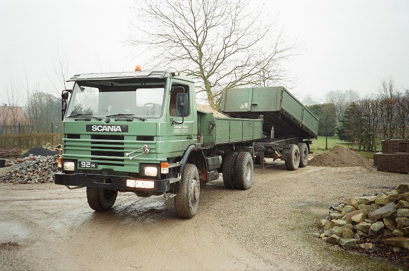 27700024.jpg