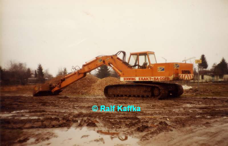 Schwing Exakt Bagger.jpg