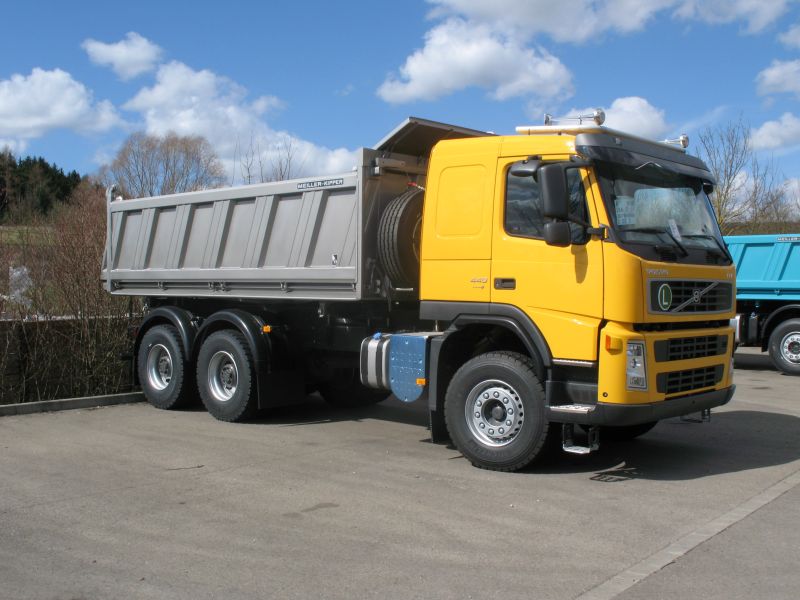 Volvo-FM440-Kipper_20080329_001.jpg