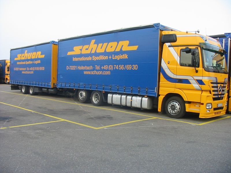  MB-Actros-xxxx-Schuon-CW-S-2467-080407-k
r02.jpg