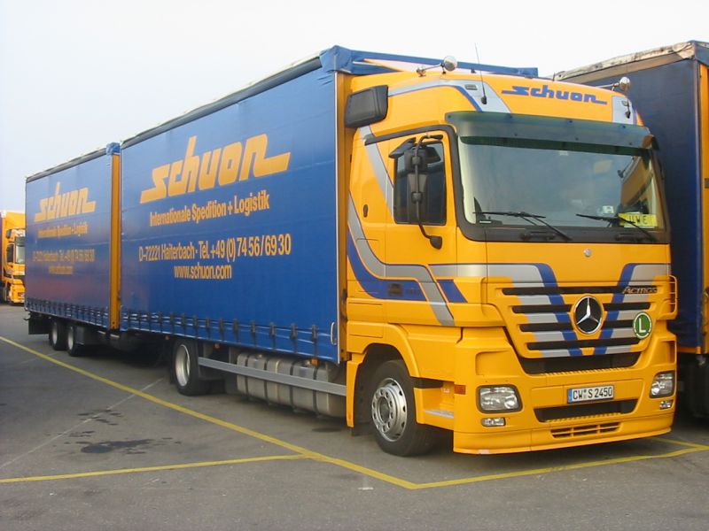  MB-Actros-xxxx-Schuon-CW-S-2450-080407-k
r01.jpg