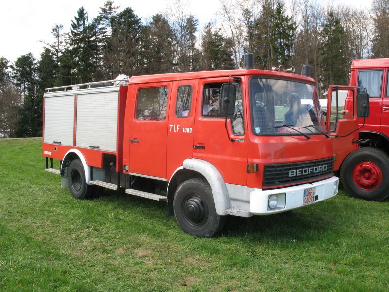  Bedford-TL1260-TLF1000-BJ1991-ExWF-Opel_
20080426_003.jpg