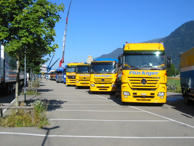 114-1469_IMG.jpg