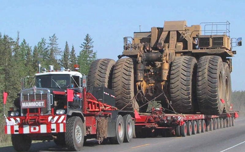 Komatsu Transport-1.jpg