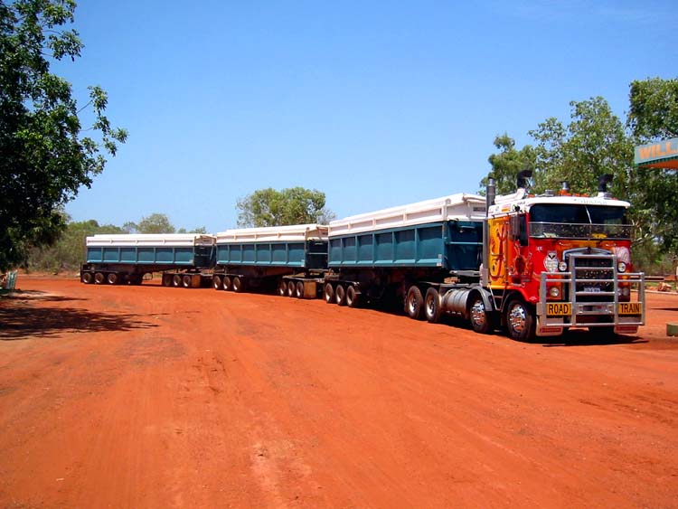 Kenworth_Roadtrain_Kiwi.jpg