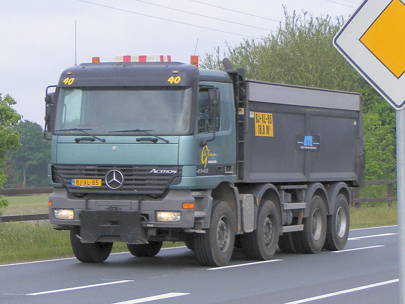 A4140.jpg