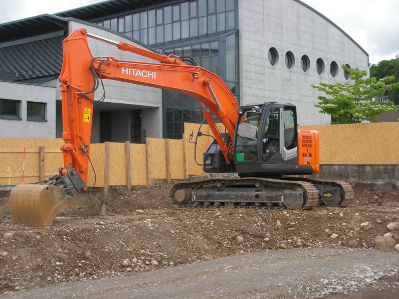 Hitachi Zaxis 225 US.jpg