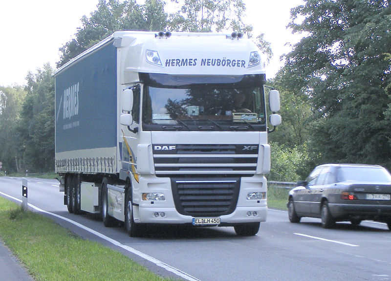 DAF105XF_2.jpg