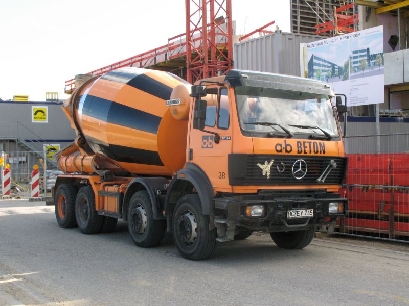 MB-SK3234-BJ1992-AB-Beton_20080813_003.jpg