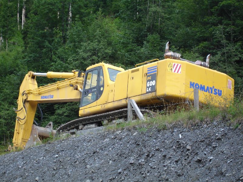 Komatsu PC 600-6.jpg