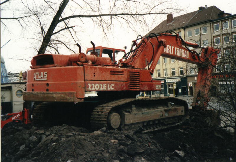 Atlas 2202 E LC.jpg