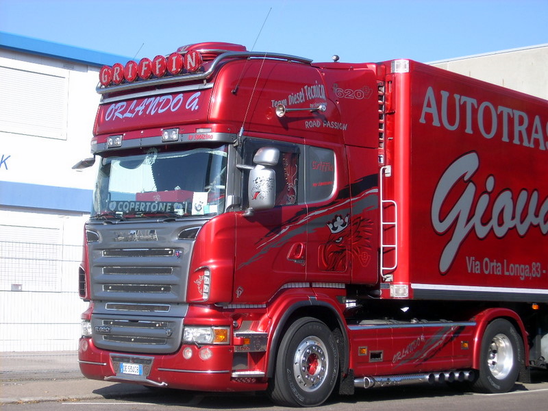 7777 025.jpg