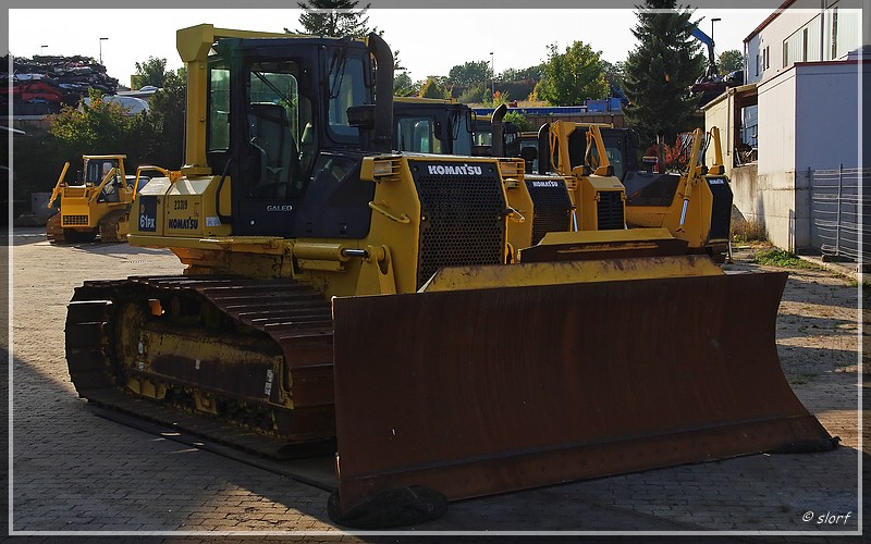 komatsu_d61px_2.jpg