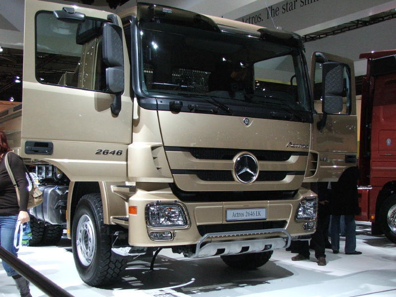IAA 2008 MB Actros MP3 Kipper 001 (2).jpg