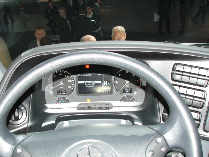 IAA 2008 MB Actros MP3 Kipper 006 (2).jpg