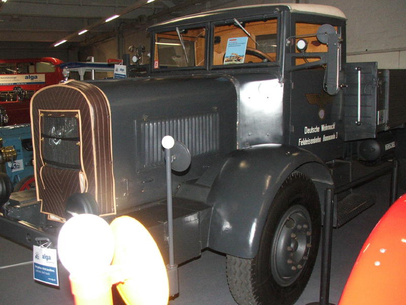 IAA Henschel 003 (2).jpg