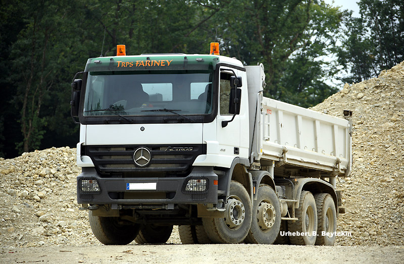 Actros_4141_4a-Kipper-(F)_1.jpg