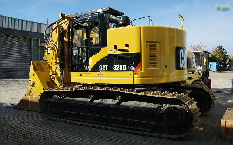 cat_328d_4.jpg