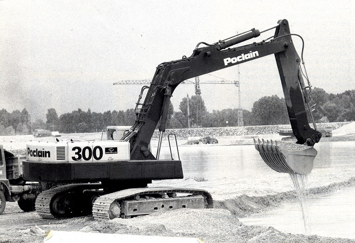 Poclain_300_Kiesbaggerei_1.jpg