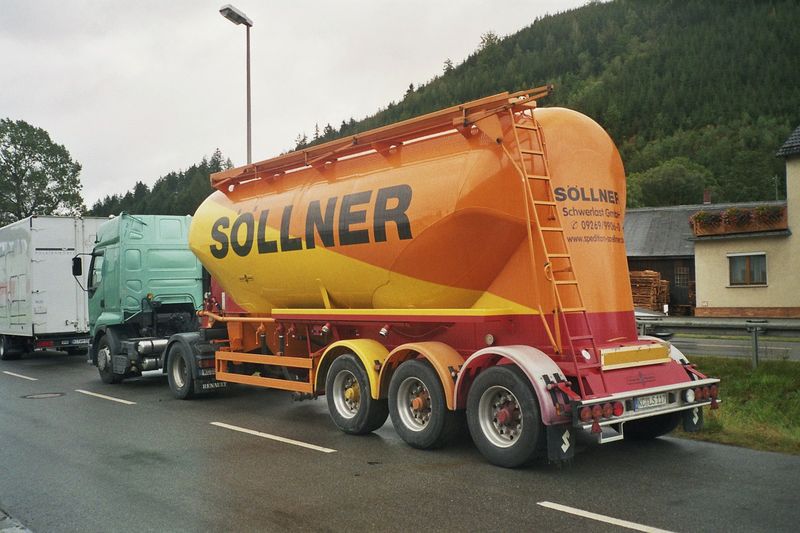 söllner renault premium heck.jpg