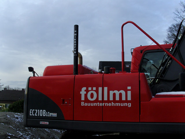 Volvo EC210B Föllmi.jpg