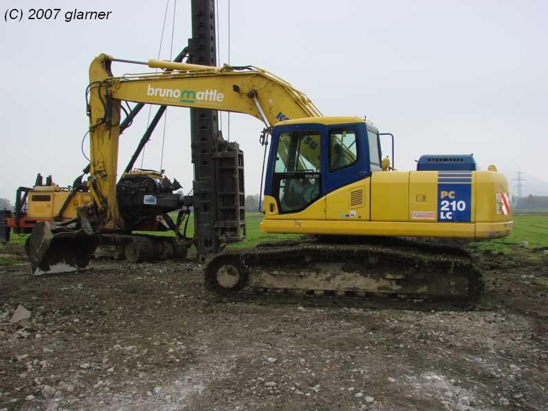 escavatore komatsu Attachment