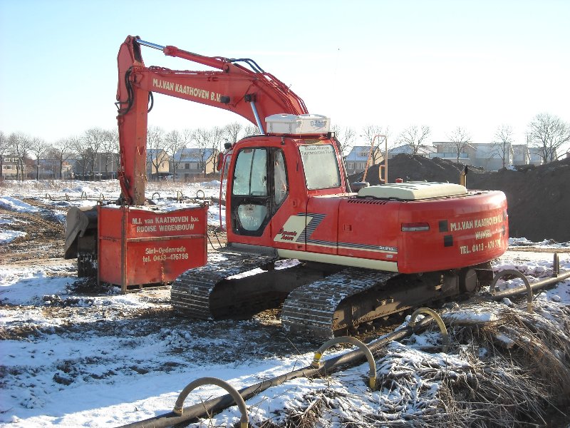 Kobelco SK 210 (1).jpg