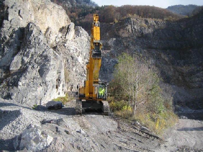 R954C KFN 024.jpg