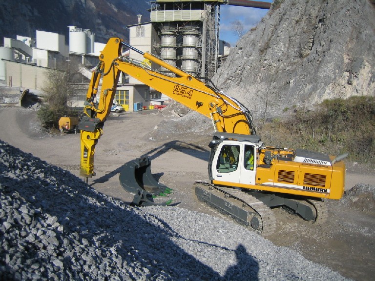R954C KFN 037.jpg