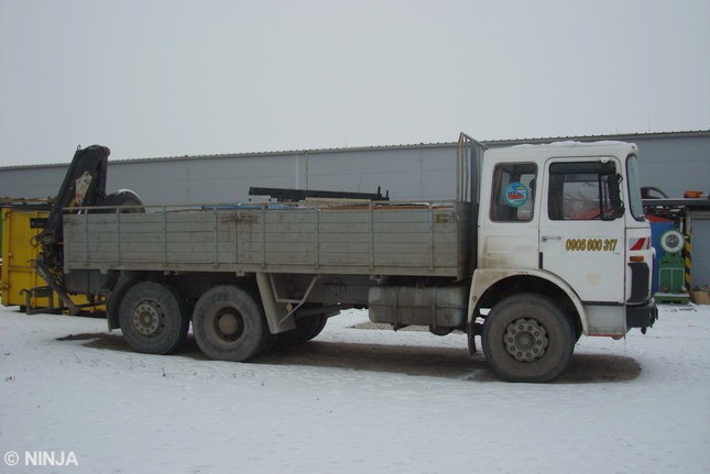 ÖAF 25.280 R 6x2 HR Hiab 05.jpg