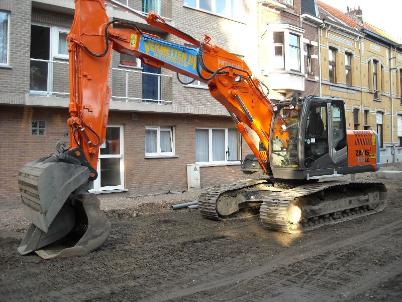 Zaxis 180 (1).jpg