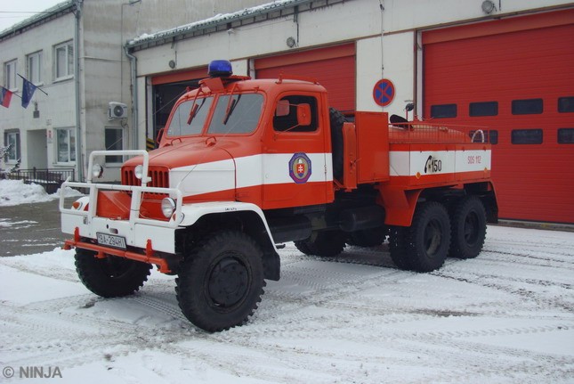 Praga_V3S_6x6_AC_hasici_05.jpg