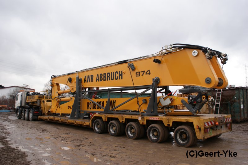 Liebherr r974 AWR.jpg