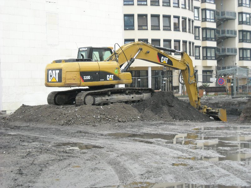 CAT 320 D (1).jpg