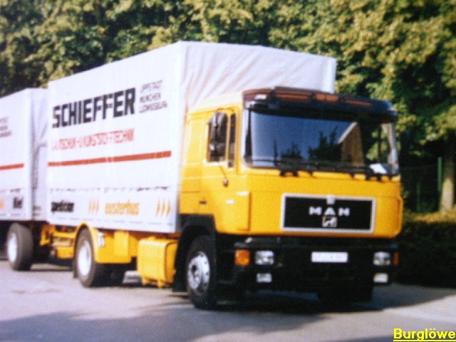 LKW Album 020.jpg
