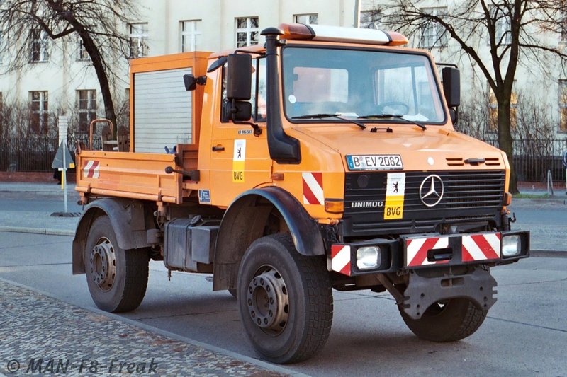 BUS Schlepper+Service_(Unimog U1650)_2004_01.jpg