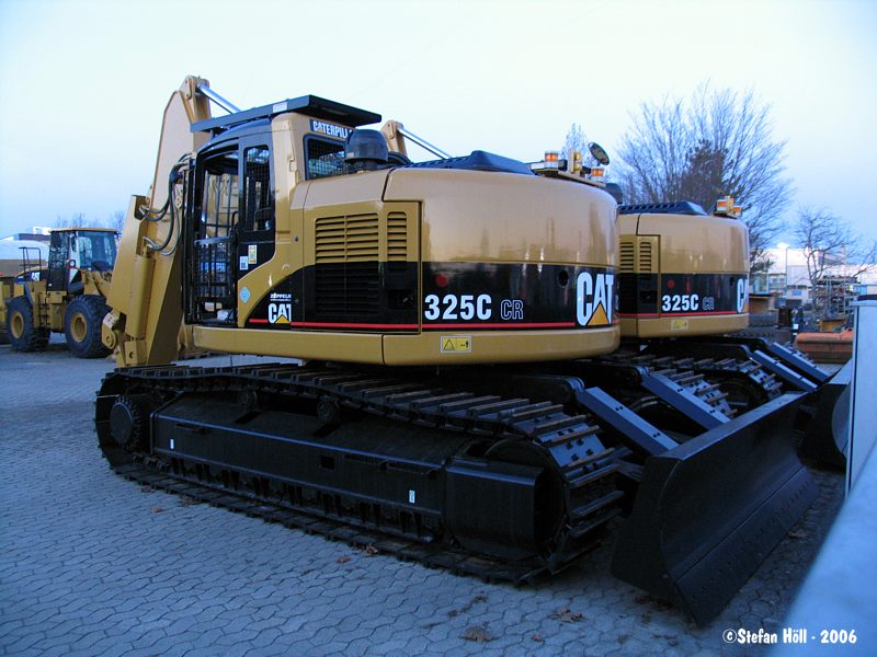 Cat325C-CR_02.jpg