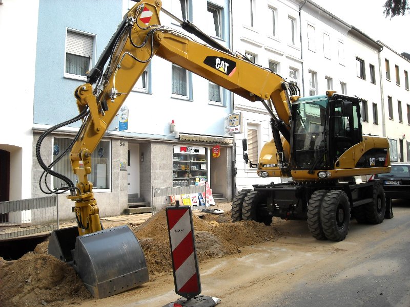 Cat M 316 D (1).jpg