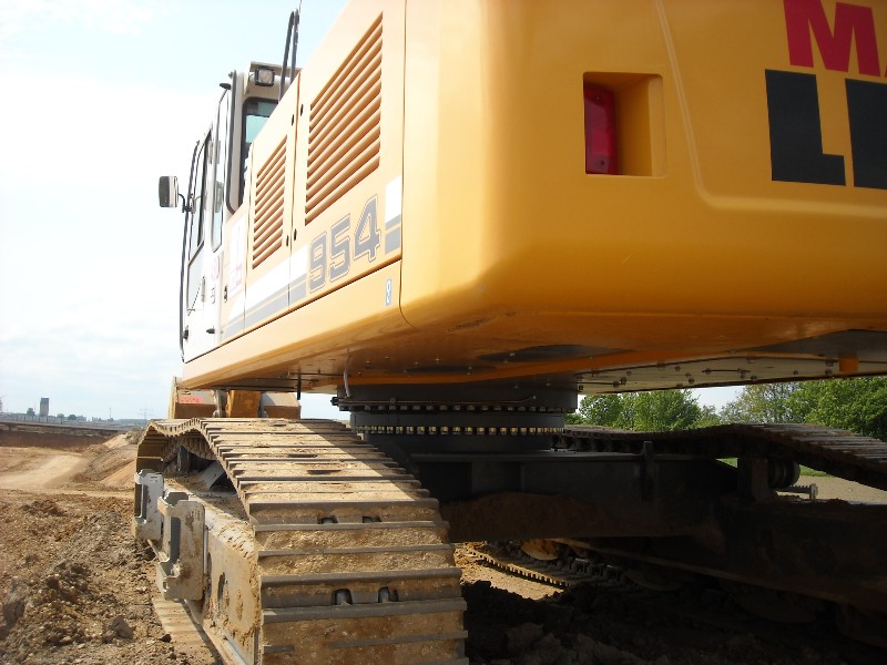 Max B&ouml;gl R 954 C (10).jpg