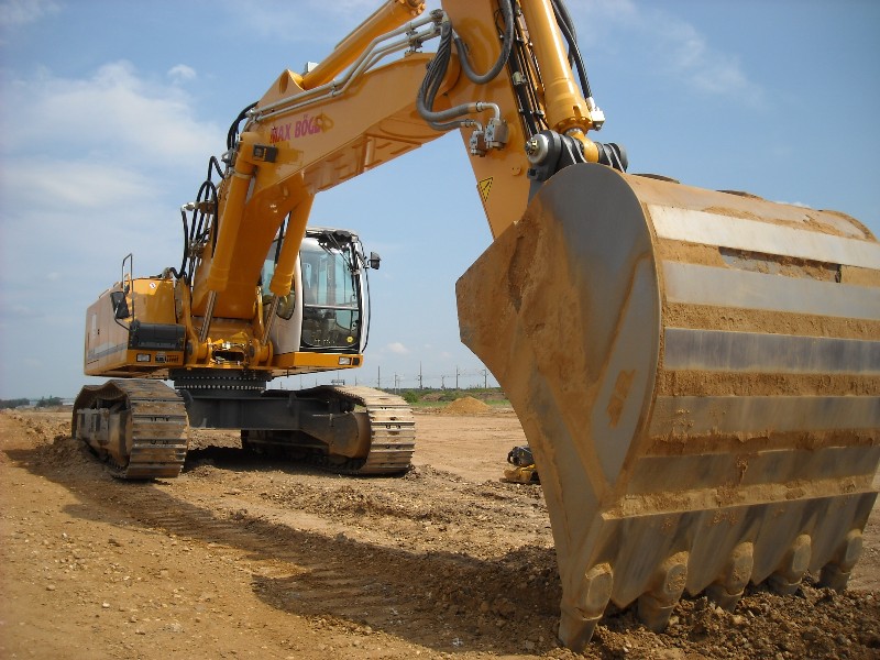 Max B&ouml;gl R 954 C (11).jpg