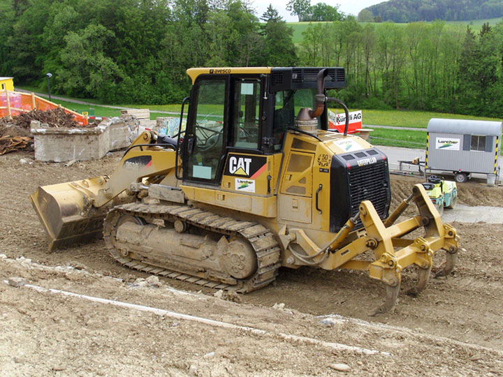 Cat 953D Larcher (1).jpg