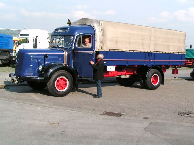 P 2.jpg
