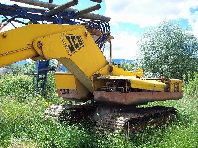 vecchio escavatore jcb Attachment